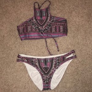 Billabong swimsuit reversible